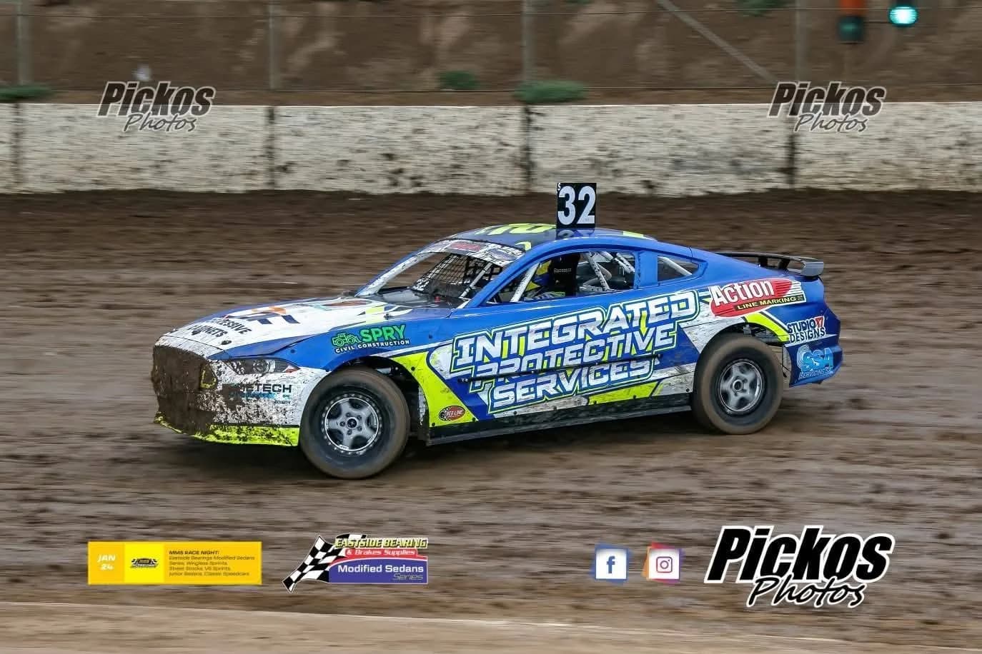 #32 WRT Mustang side-on panning action shot at speed
